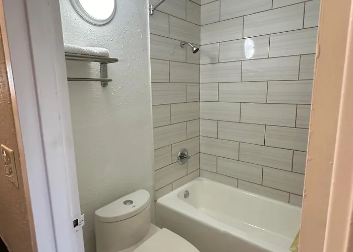 Americas Value Hotel Danville