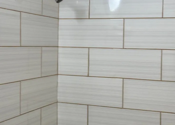 Americas Value Hotel 3*